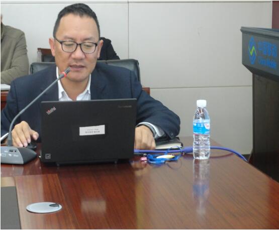 保山移动综合部副总杨涛在培训中宣贯省移动对车辆治理的有关要求事项。